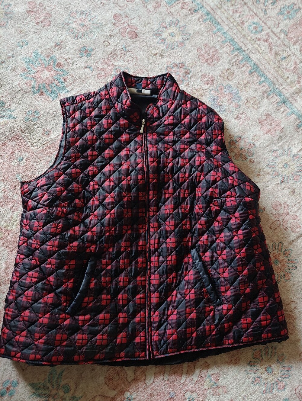 Quilted Red Plaid Women's Vest - Casual Layering Jacket
